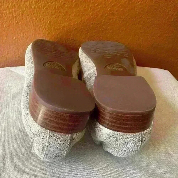 Abeo “Jean 11” Taupe Metallic Leather Slip On Loafer Size 8 Narrow Like New! - Picture 7 of 12